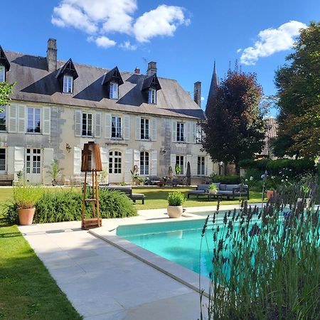 Logis Des Tourelles Acomodação com café da manhã Cognac Exterior foto